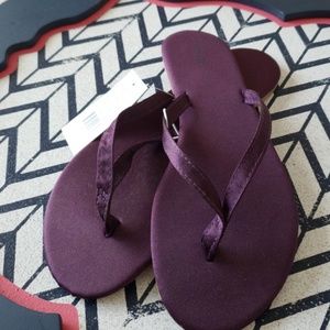 David's Bridal flip flop